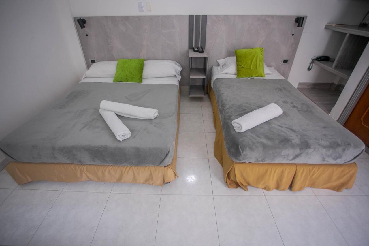 Hotel Bella Isa La Dorada Dış mekan fotoğraf